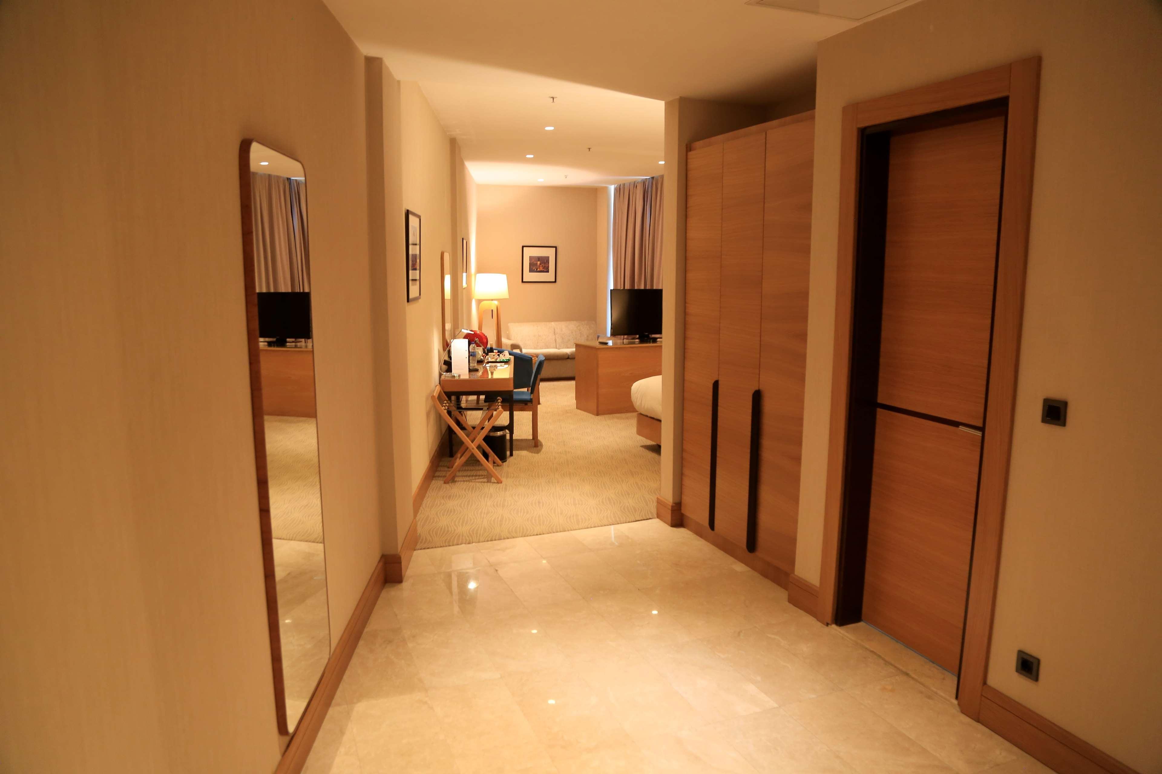 Doubletree By Hilton Hotel Istanbul - Tuzla Eksteriør billede