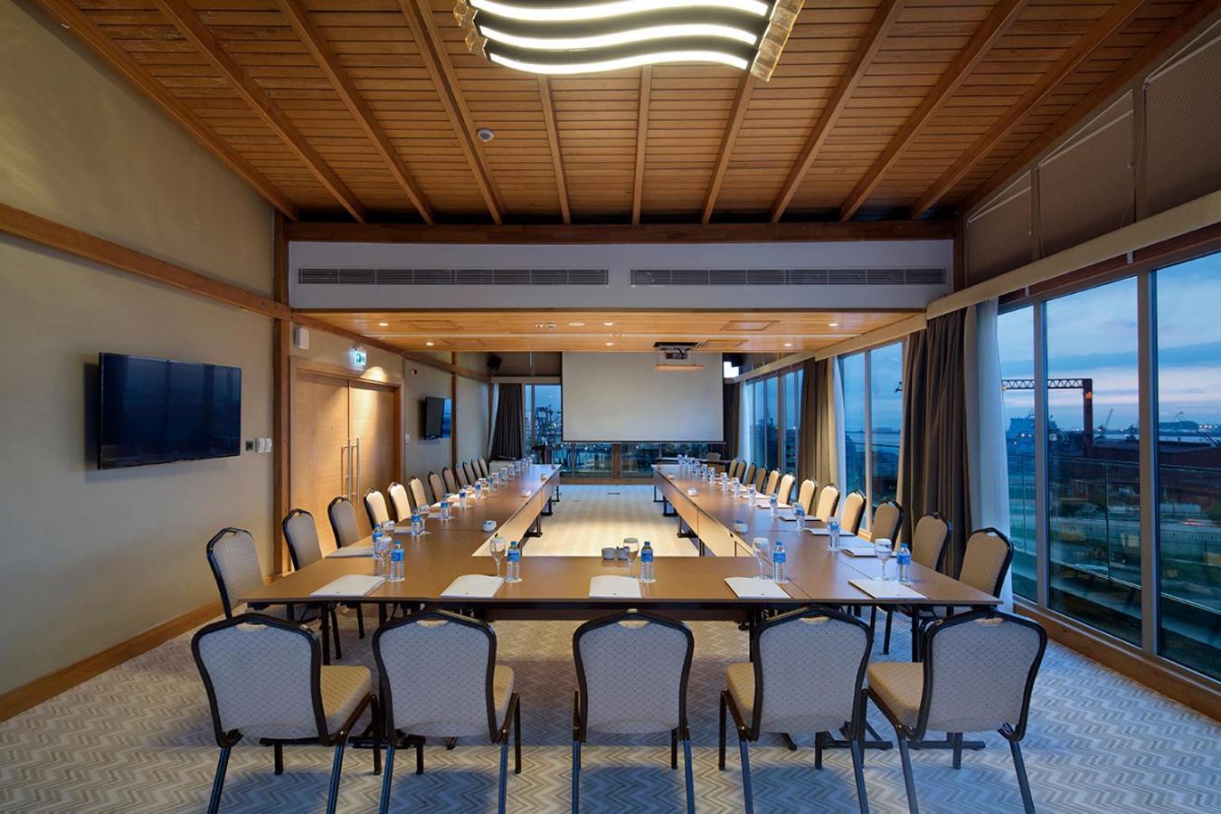 Doubletree By Hilton Hotel Istanbul - Tuzla Eksteriør billede