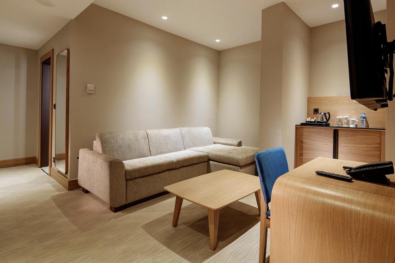 Doubletree By Hilton Hotel Istanbul - Tuzla Eksteriør billede