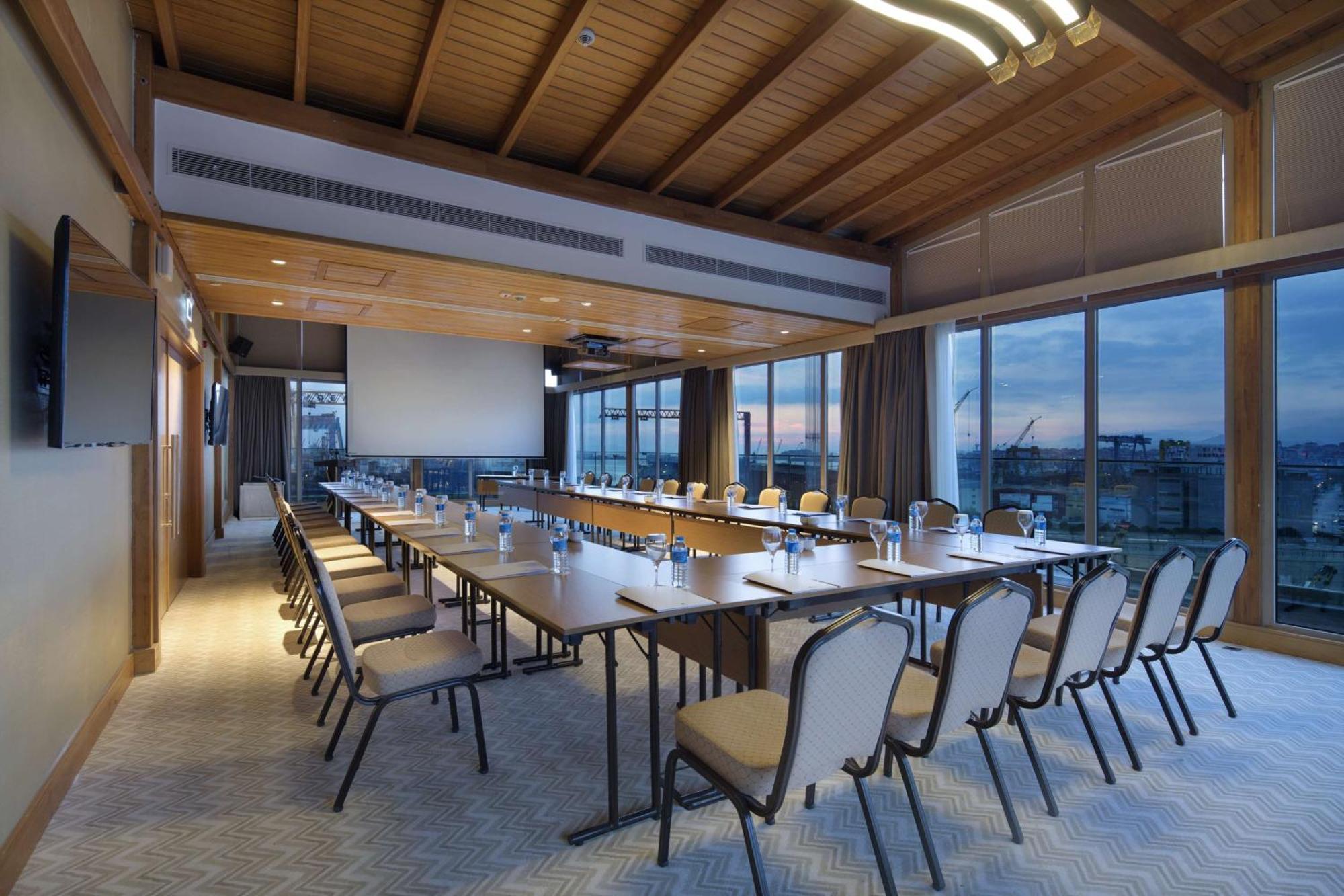 Doubletree By Hilton Hotel Istanbul - Tuzla Eksteriør billede